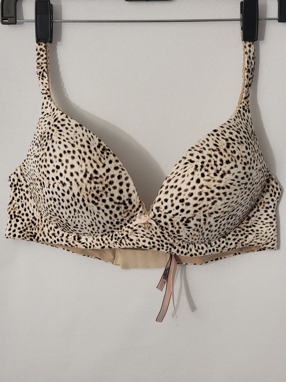 Victoria's Secret Womens Push-Up Bra Size 36C